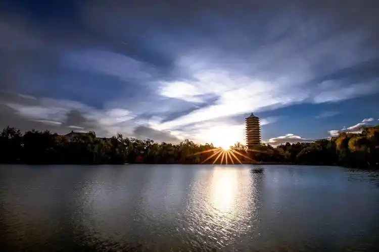 北京大学秋色美景