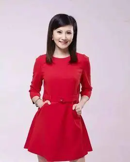 云菲(其他娱乐人物相关)云菲,女,广东电视台新闻频道《新闻最前线》