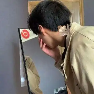 2021年流行的男生qq头像图片