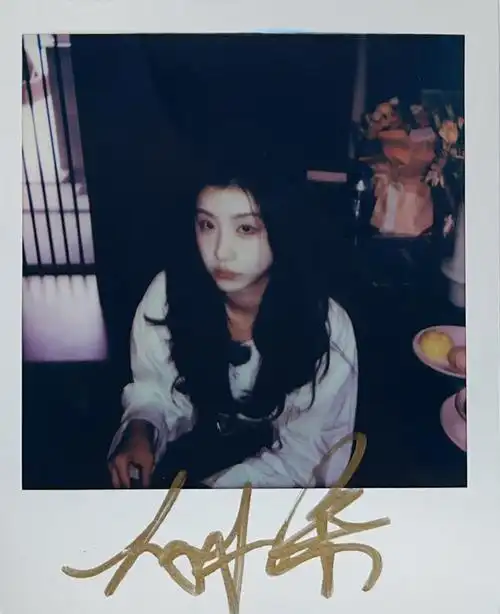 为大家准备了09777315张棠总@赵小棠啊签名拍立得,转发本条