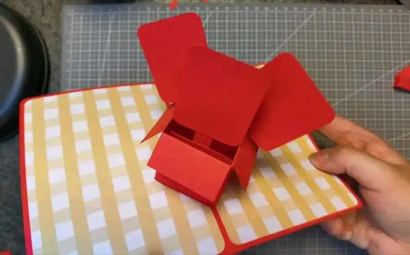 【手工】惊喜盒子小机关_哔哩哔哩_bilibili