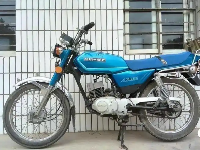 在90年代,ax100售价高达8600元,比同期国产车型贵上近1000元,但这并没