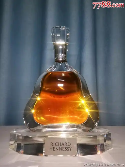 轩尼诗李察水晶酒瓶_酒瓶_图片收藏_回收价格_7788老酒瓶