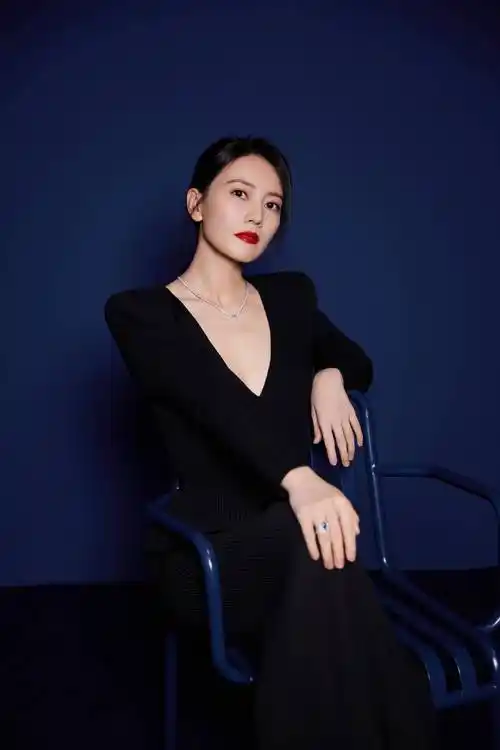 43岁高圆圆高调参加活动!