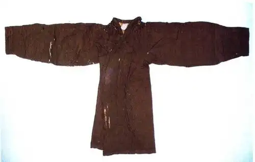 古人平日里穿什么 :先秦时深衣原来是这样的