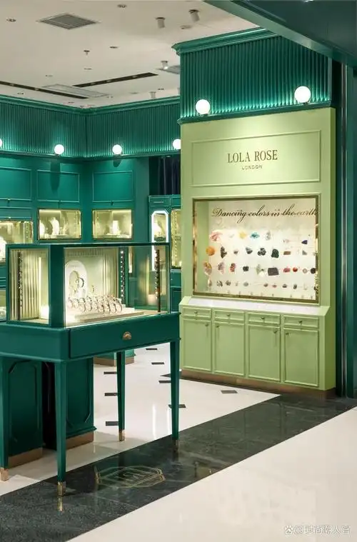 lola rose长沙首店 传承英式基因 打造复古时光之旅