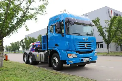 【图】联合卡车 u400重卡 400马力 6x4 油电混动牵引车_实拍图片