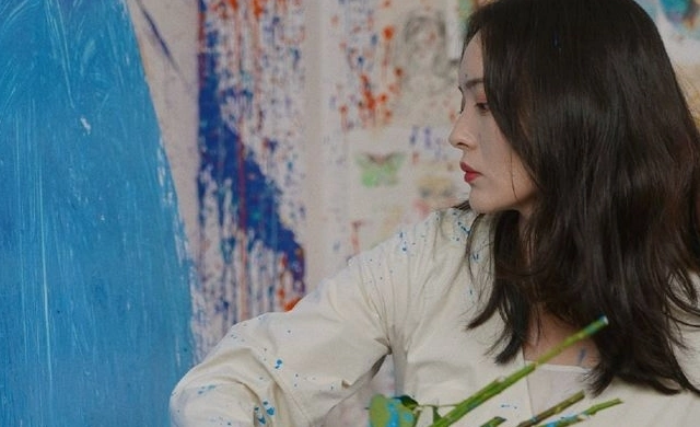 赵小黎年龄资料简介不拘小节的她称为最美女画家