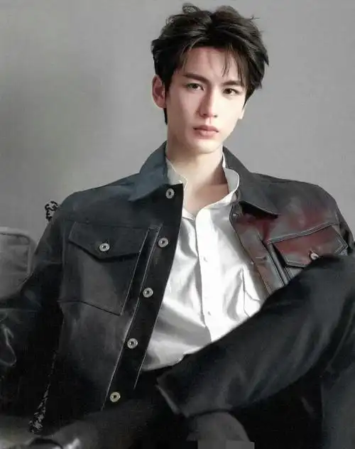 内娱男艺人颜值排名林更新18许凯15成毅第9刘学义第2谁能登顶