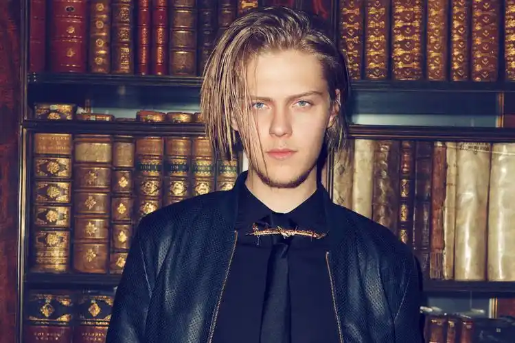 p>雅酷朴·盖尔秀(jakub giersza  ),1988年3月11日出生于波兰的