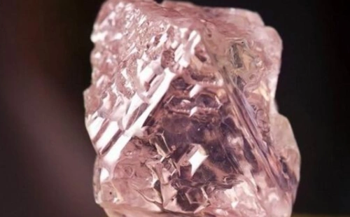 粉钻石价格多少钱一克拉粉钻的产地有哪些