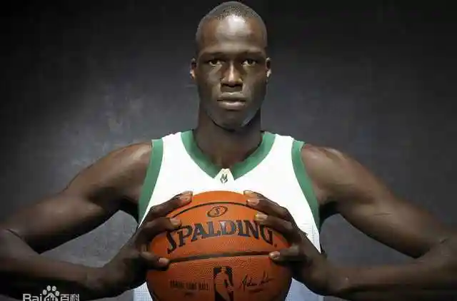 以前的苏丹长人马努特波尔