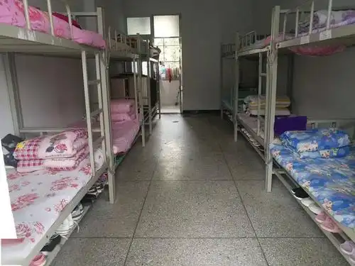 政策,先后与湖北省荆州市松滋一中,浙江省杭州市富阳区场口中学结对