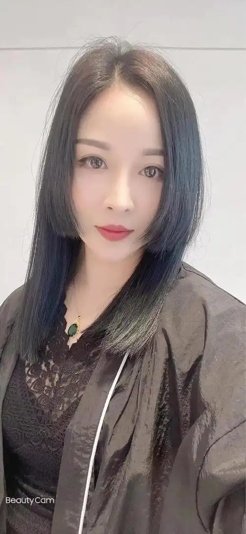 谢凌霄年龄谢凌霄谢艺