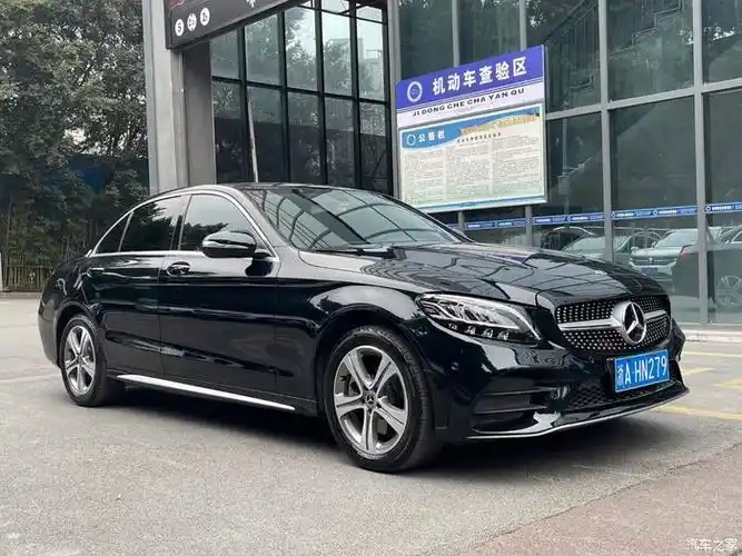 新到19年奔驰c260l全款19出头
