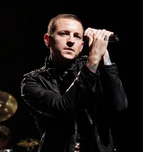 林肯公园主唱自杀 多首作品为lol主题曲