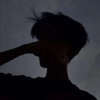 男生沉默图片大全黑白 黑白头像男生冷酷霸气