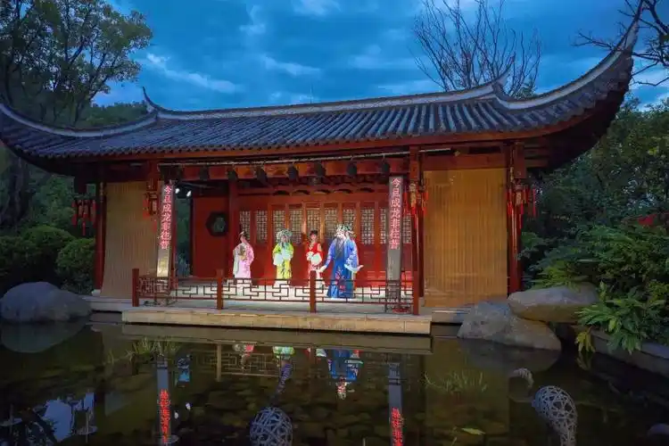 有福州的另一座水榭戏台——畅音阁在望族的御花园