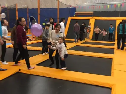 体验馆 | 蹦蹦跳跳也能健身?元气蹦床嗨翻全场