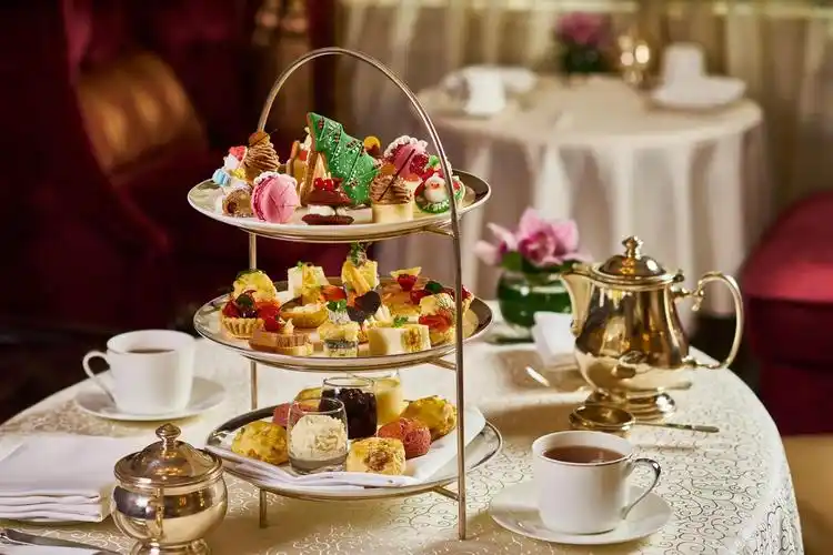 感受一场五道式摩登西式晚宴.