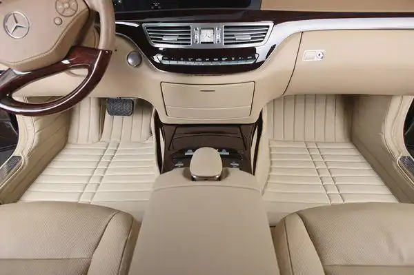 全包围汽车脚垫