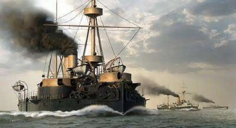 日本海军的火炮是一分钟有发十发炮弹,而"定远舰"是十分钟才打一发,整