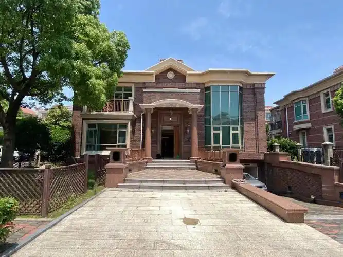 李嘉诚开发诚意出售美式别墅