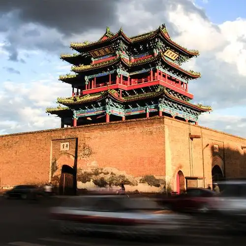 京西第一府城宣化,一座国保级钟楼,素有"第二黄鹤楼"之称.