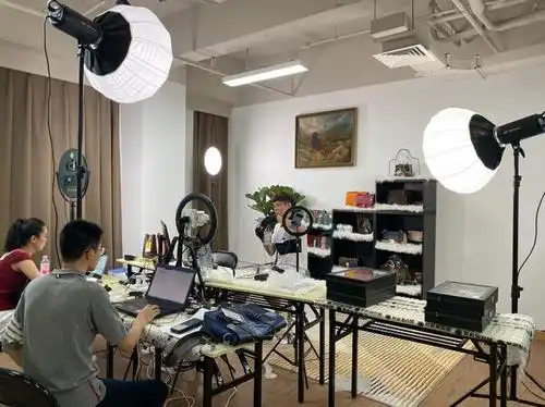 在抖音直播间买3万的二手奢侈品你敢吗