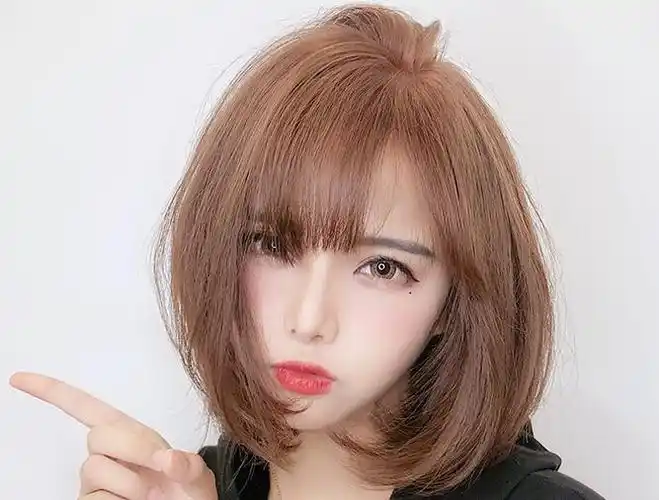 短发烫发后染什么颜色发色好看 这几款颜色都是2020的流行趋势