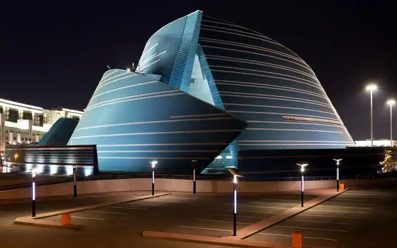 buildingcitynightastanakazakhstanmodernparkinglot壁纸图片