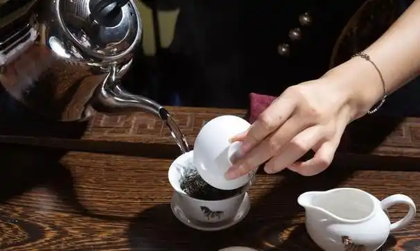 办公室泡茶,要注意这7个点,对你的身体更好