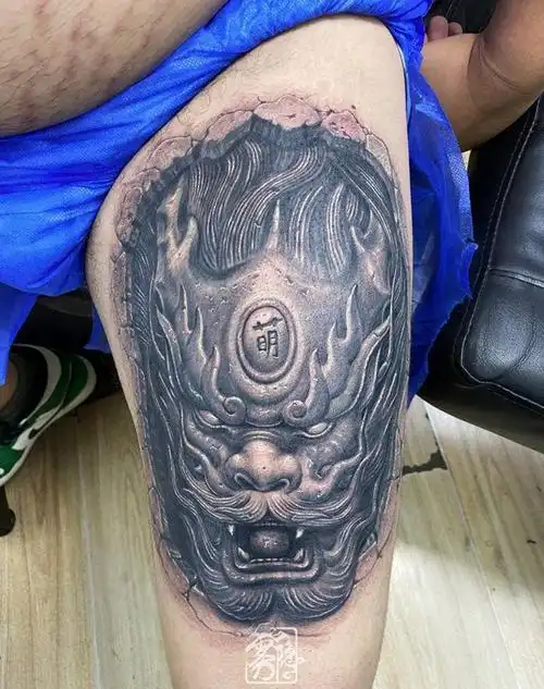 纹身图片_腿部石雕龙纹身图案