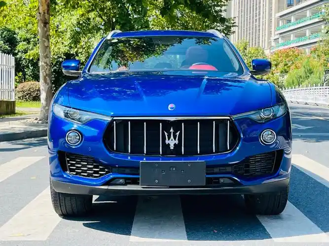 玛莎拉蒂 levante  2020款 3.0t 标准版图片