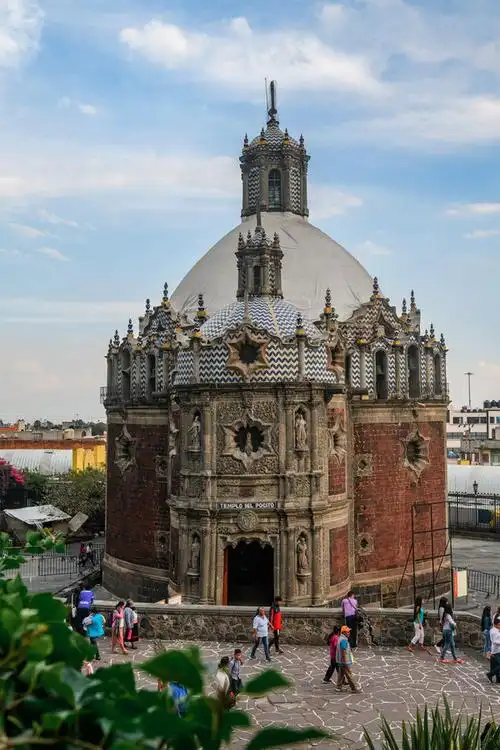 0 ev相机:尼康 d850瓜达卢佩教堂群,一共是三个时期的三个圣母教堂