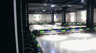 吉风卡丁车 」咱们最近挖掘了一个好玩的卡丁车体验馆不如飚飚飙车?