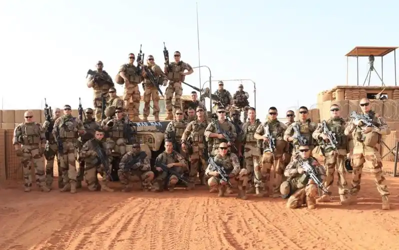 再见了,法国外籍兵团