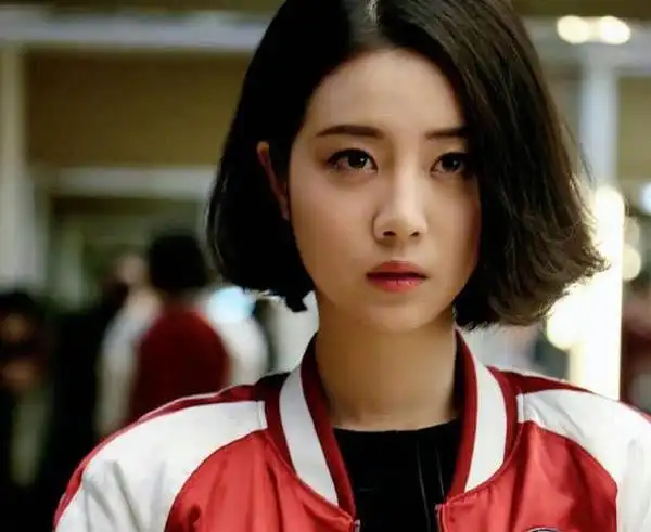 李溪芮李易峰什么关系 李溪芮是李易峰的妹妹吗