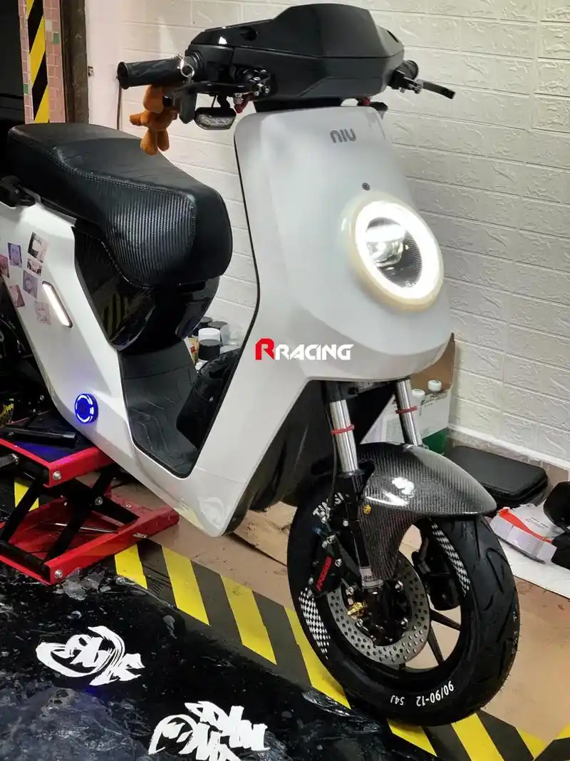 小牛m2s升级爱得利前减震#小牛电动 #小牛mqi2 #小牛 - 抖音