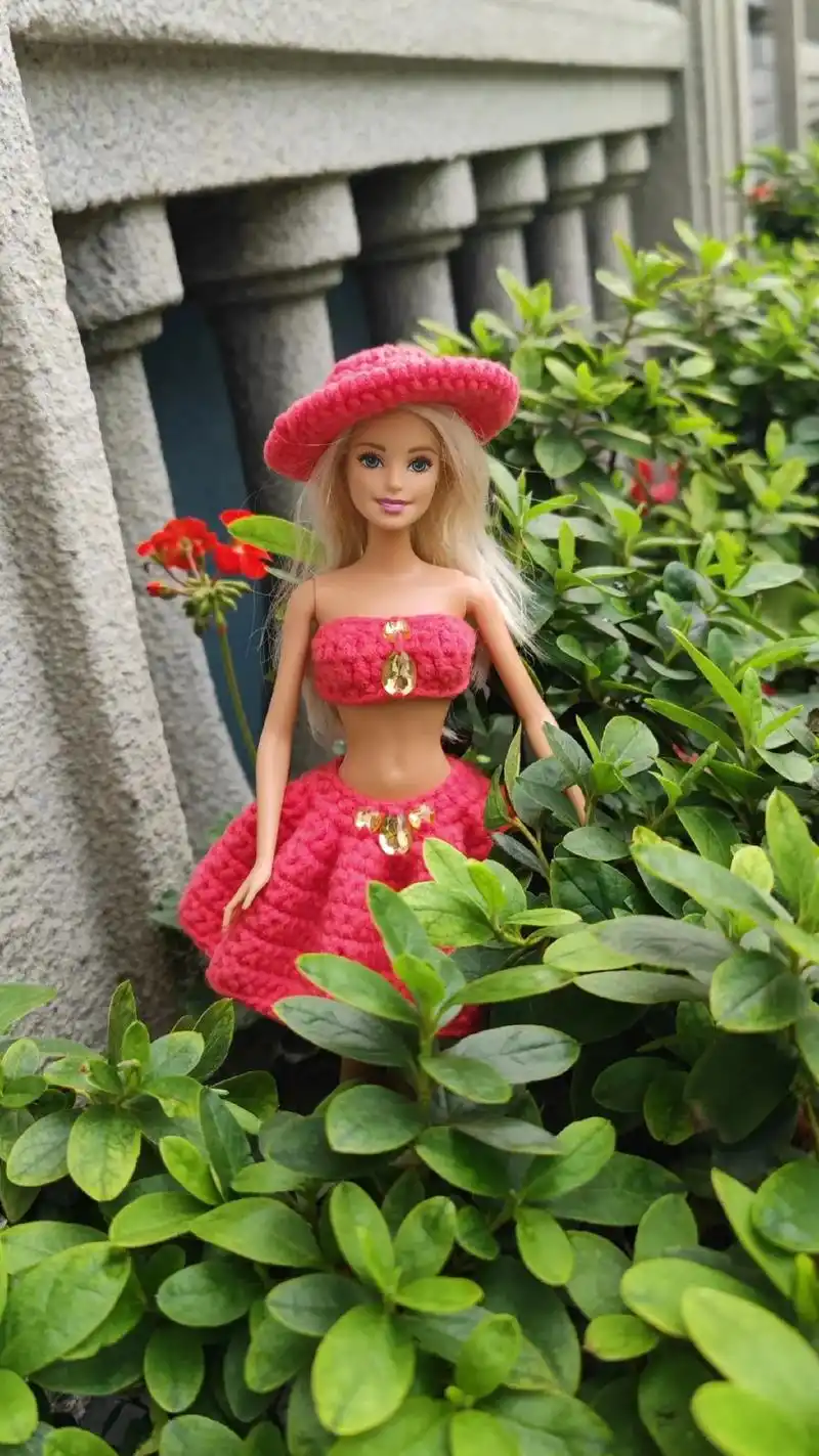 夏天啦,我的芭比也换装咯.#手工diy #手工 #芭比娃娃  - 抖音