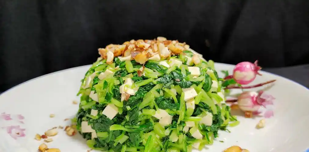 马兰头拌香干:春天"补钾"必吃野菜!