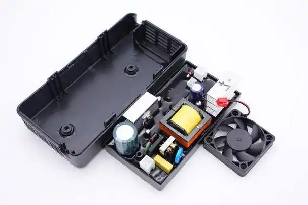 拆解电动车头部品牌雅迪144w铅酸充电器