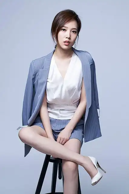 央视体育频道主持人刘柏伶高清图集央视体育频道主持人刘柏伶高清图集