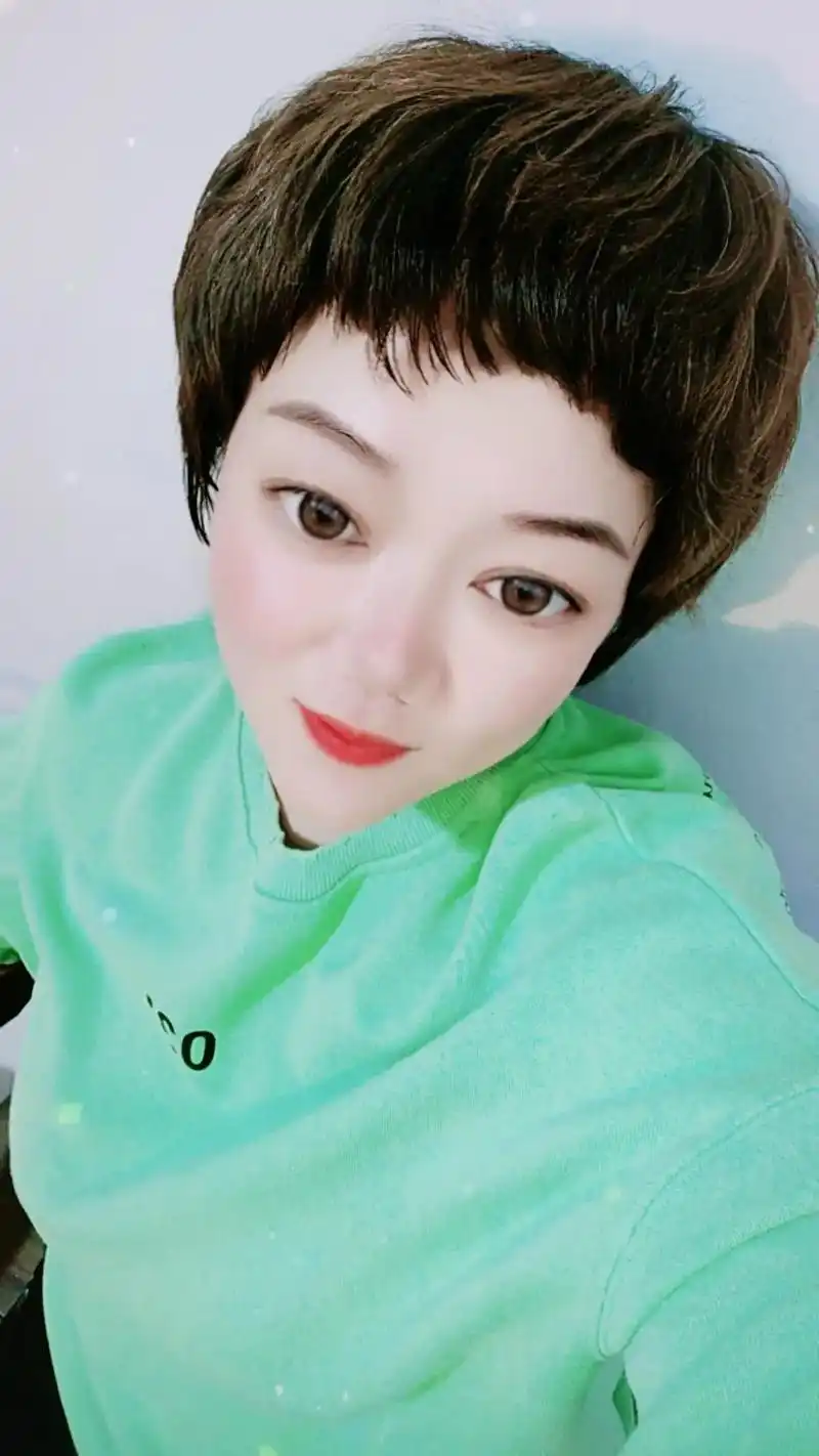 下雨知道往家跑.山东姑娘长的俊.娶回家都能走 - 抖音