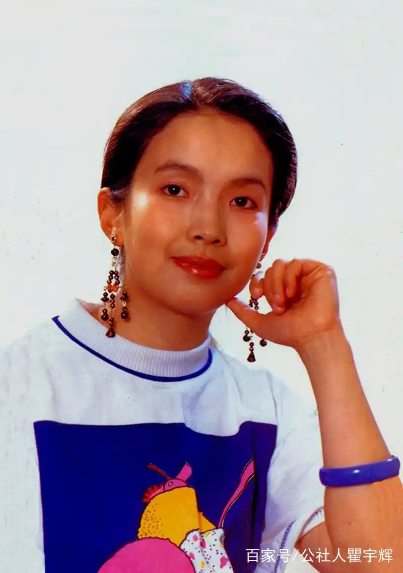 吕丽萍,11张年轻时的老照片,见证了一代影后的星路历程