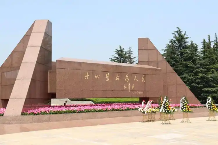 上海龙华烈士陵园