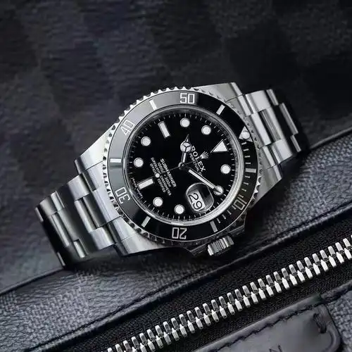 劳力士黑水鬼/绿水鬼,价格5800元