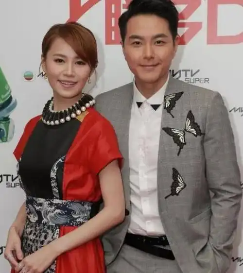 恨到外地短期进修黄翠如必须得到老公批准才行