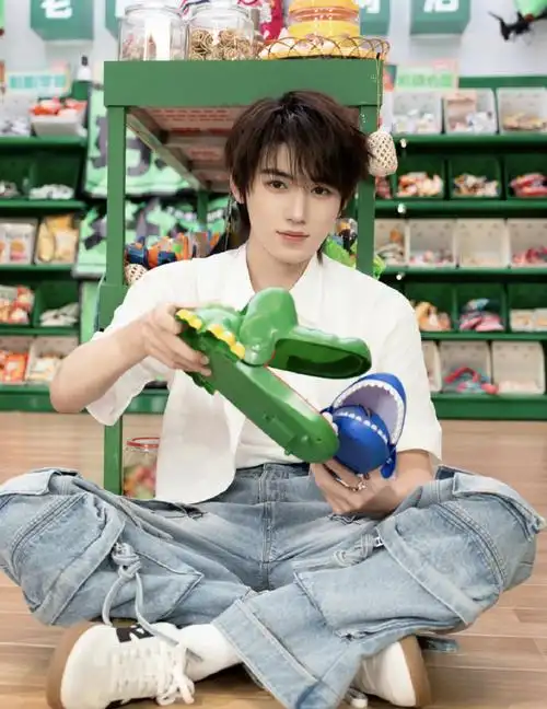 comingofage##时代少年团宋亚轩##你好星期六##植物系穿搭##fengchen