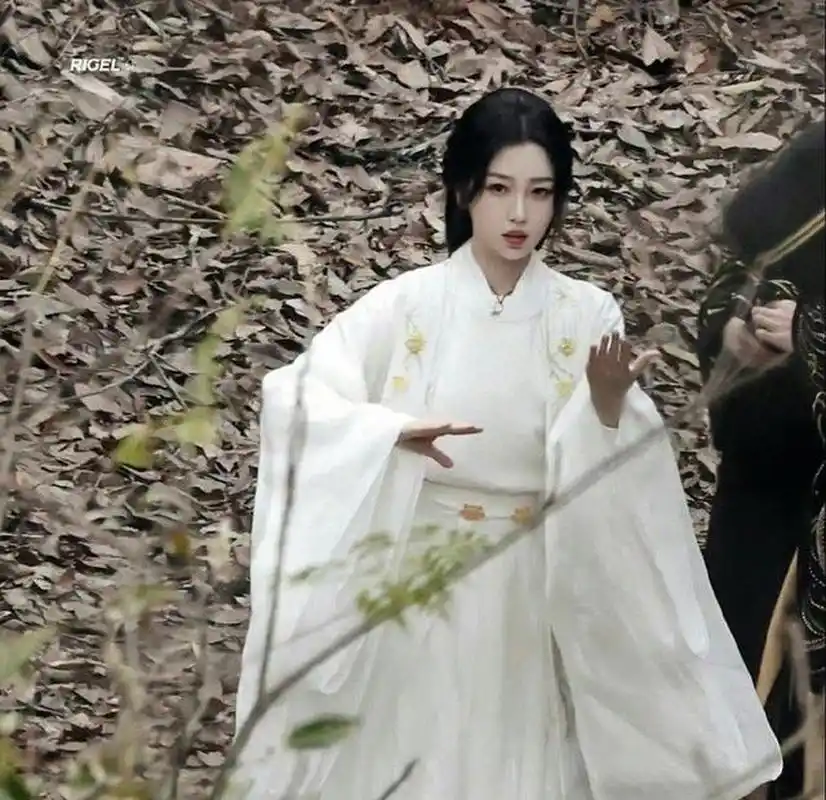 成毅虞书欣合作墨宝非宝《一厘米的阳光》影视化,蛮新鲜的组合